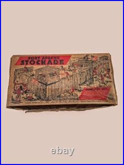 1950's LOUIS MARX Fort Apache COWBOY & INDIANS Play Set Toy Log Cabin Furniture