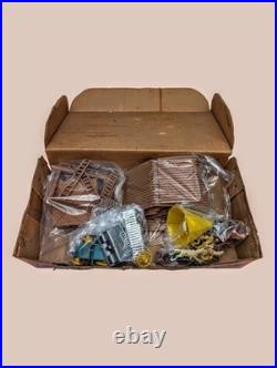 1950's LOUIS MARX Fort Apache COWBOY & INDIANS Play Set Toy Log Cabin Furniture