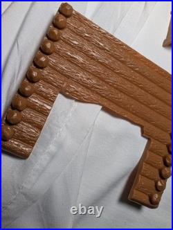 1950's LOUIS MARX Fort Apache COWBOY & INDIANS Play Set Toy Log Cabin Furniture