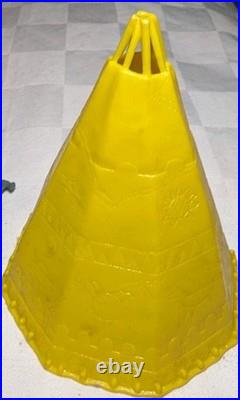 1950's LOUIS MARX Fort Apache COWBOY & INDIANS Play Set Toy Log Cabin Furniture