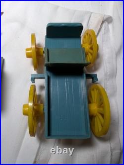 1950's LOUIS MARX Fort Apache COWBOY & INDIANS Play Set Toy Log Cabin Furniture