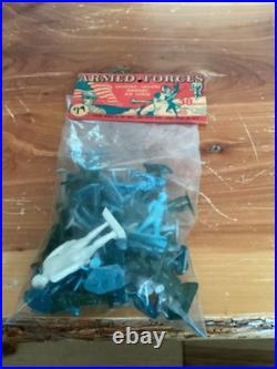 1950's Marx Armed Forces Soldiers, Sailors Marines, Air Force Header Bag