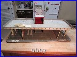 1950's Marx Day Nite Parking Gas Station Service Center Playset Tin Litho