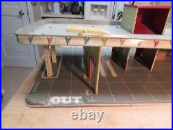 1950's Marx Day Nite Parking Gas Station Service Center Playset Tin Litho