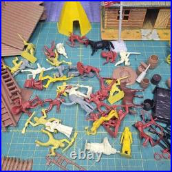 1950's Marx Fort Apache Stockade Play-set With Instructions Incomplete See Info