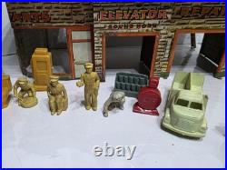 1950's Marx Sky-View Parking Service Center Playset Tin Litho Vintage