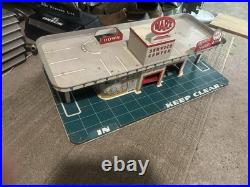 1950's Marx Tin Litho Day/Nite Service Station