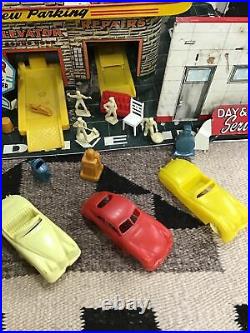 1950s Marx Metal Service Gas Station Center withAccessories