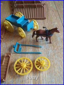 1951 MARX Fort Apache Stockade Playset #3609 99% Complete in C-6 Box