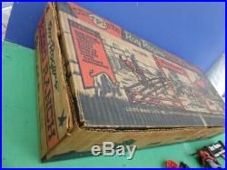 1952 Marx ROY ROGERS RODEO RANCH #3986 withExcellent BOX, Tin House & accessories
