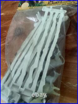 1955 MARX LASSIE FARM PLAYSET In Header Bag, New, RARE