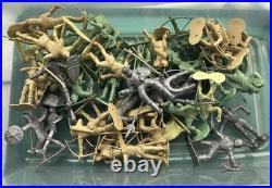 1956 Robin Hood Castle Set by Marx Toys in Very Good Condition FREE SHIPPING