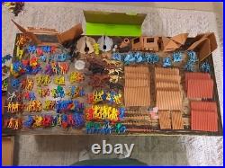 1957 MARX Rin Tin Tin Fort Apache Playset #3658 Tons Of Figures Included