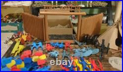 1957 MARX Rin Tin Tin Fort Apache Playset #3658 Tons Of Figures Included