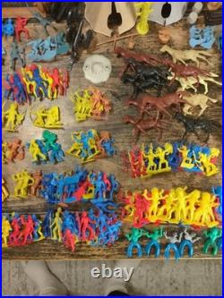 1957 MARX Rin Tin Tin Fort Apache Playset #3658 Tons Of Figures Included