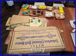 1959 MARX METAL SUBURBAN COLONIAL DOLL HOUSE PLAY SET With BOX INSTRs FURN. DISNEY