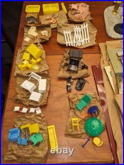 1959 MARX METAL SUBURBAN COLONIAL DOLL HOUSE PLAY SET With BOX INSTRs FURN. DISNEY