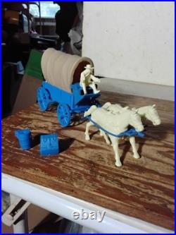 1959 Marx Blue Wagon withTan Top & driver Wagon Train Gunsmoke western playset