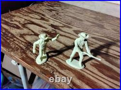 1959 Marx RIFLEMAN Family Chuck & Mark McCain Gunsmoke figures (2) playset