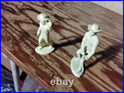 1959 Marx RIFLEMAN Family Chuck & Mark McCain Gunsmoke figures (2) playset