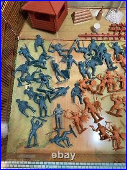 1960s MARX CARRY-ALL ACTION FORT APACHE PLAY SET #4685 w SOLDIERS INDIANS HORSES