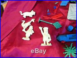 1961 MARX FLINTSTONE SET! WithBOX! PLAY SET! FRED! WILMA! DINO! BARNEY! BETTY