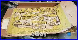 1961 MARX FLINTSTONE SET! WithBOX! PLAY SET! FRED! WILMA! DINO! BARNEY! BETTY