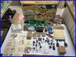 1961 MARX YOGI BEAR at Jellystone National Park PLAYSET #4364