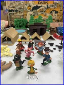 1961 MARX YOGI BEAR at Jellystone National Park PLAYSET #4364
