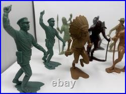 1964 Louis Marx 6 Viking Cowboy Indian Mediaeval Night Russian Soldier Lot 14x