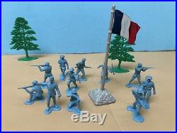 1964 Marx European Battleground Playset FRENCH Tin Litho Flag &Original Soldiers