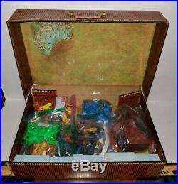 1968 LOUIS MARX 4685 CARRY-ALL Action FORT APACHE PLAY SET Cowboys & Indians Lot