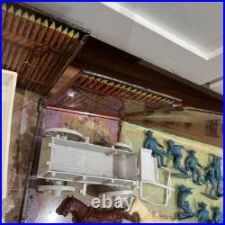 1968 MARX FORT APACHE Carry All Action Tin Case And Figures