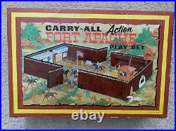 1968 MARX FORT APACHE Carry All Tin Carrying Case with cavalry Indians Horses