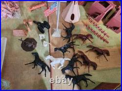 1968 Marx Fort Apache Carry-All Playset Complete withextra 54mm Figures very nice 1968 Marx Fort Apache Carry-All Playset Complete withextra 54mm Figures very nice