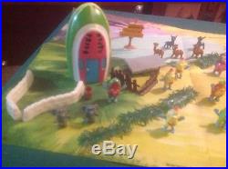 1968 Marx Munchieville Plantation Playset Miniature Hand Painted Playset