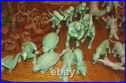 1971 Marx Prehistoric Dinosaurs Play Set #3398 12 MEN, 33 DINOSAURS, TREES. BOX