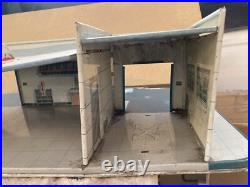 26 Tin Litho Garage Service Gas Station Gently Used Lqqk 26 Tin Litho Garage Service Gas Station Gently Used Lqqk