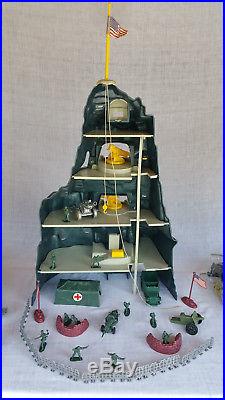 330+ PIECE Marx Navarone 3412 playset WWII Army Men Tanks Accessories