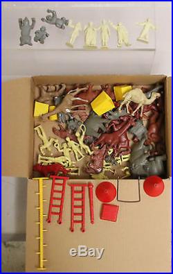 4320 Marx Super Circus Boxed Extra Pieces