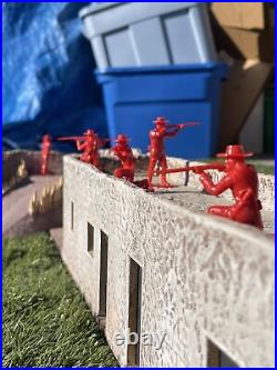 ALAMO BUILDING MARX OR CTS Mexican Building playset LOT OF 5 And Soldier's