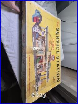 COMPLETE SET Antique 1950s Tin Litho Garage with Cars Toys service center MARX