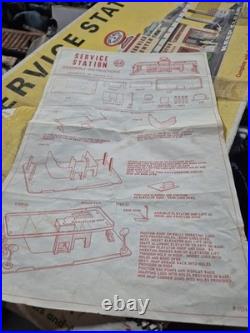 COMPLETE SET Antique 1950s Tin Litho Garage with Cars Toys service center MARX