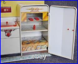 Circa 1950's Louis Marx Tin Litho Modern Kitchen Pretty Maid Play Set W Orig Box