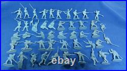 Classic Toy Soldier, Civil War Battle of the Blue & Gray Playset (54MM) 220 Pc