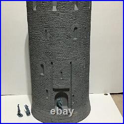 Conte Warlord Tower with Figures Vikings Normans Britains Marx Playset