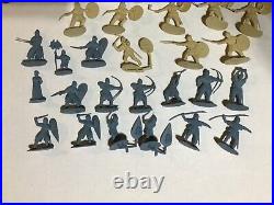 Conte Warlord Tower with Figures Vikings Normans Britains Marx Playset