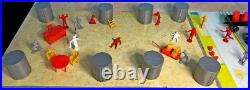 Deluxe Marx recast Untouchables Playset 54mm Toy Soldiers made in Mexico