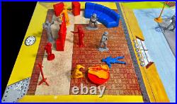 Deluxe Marx recast Untouchables Playset 54mm Toy Soldiers made in Mexico