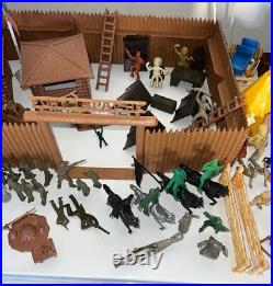 Fort Apache Stockade Vintage Plastic Toy Set Western Plastic Characters w Box